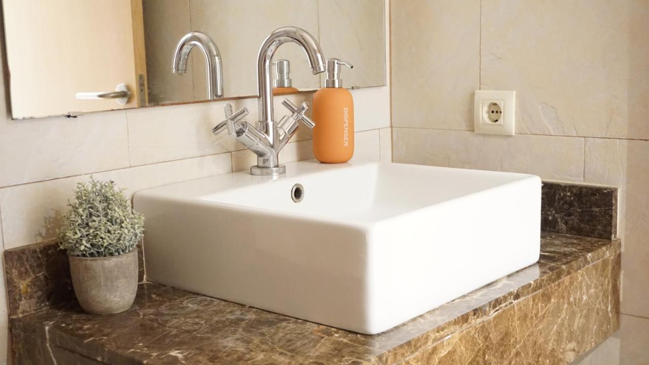 Encantador Apartamento Familiar 4 Px Con Terraza, Parking Y Wi-Fi En Льянсса Экстерьер фото